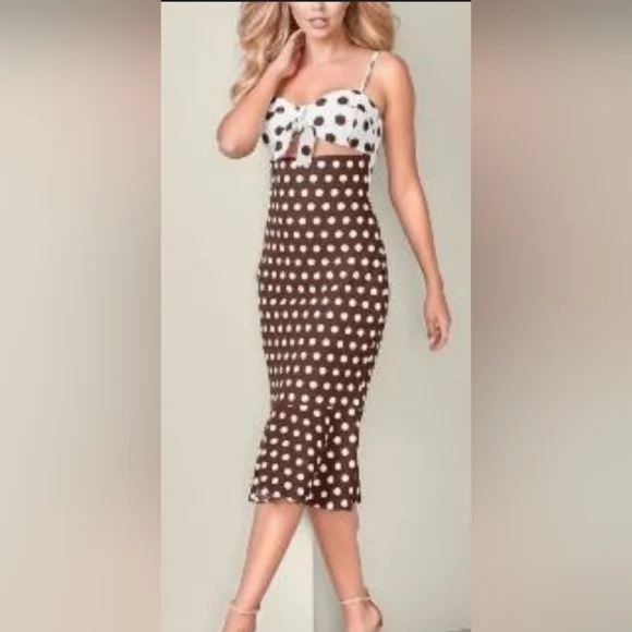 Robe Venus Noir Et Blanc Taille 14 - NWOT (neuf Sans étiquettes) - Sans Ceinture